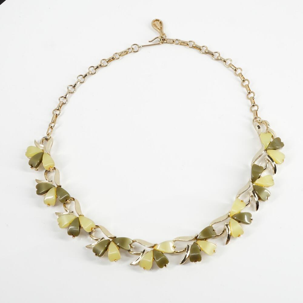 Vintage BSK Thermoset Choker Necklace Green Yellow Leaf Motif Gold-Tone